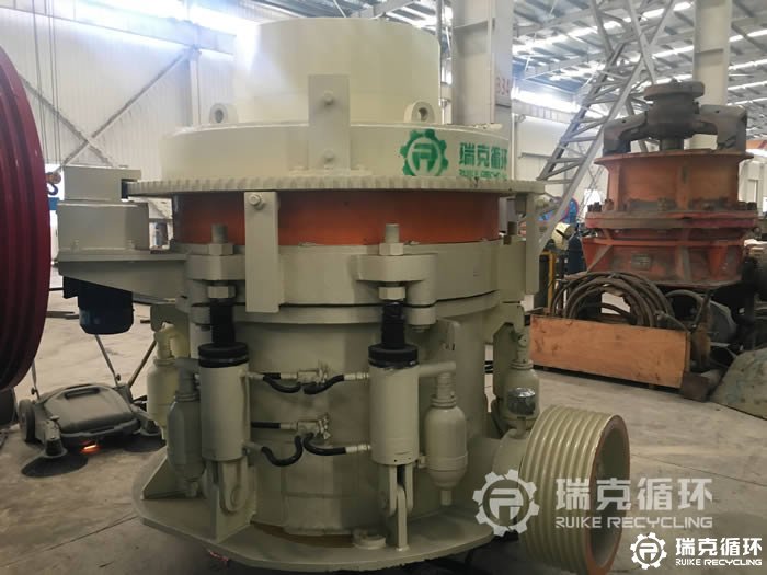出售二手HP200多缸圆锥破碎机一台
