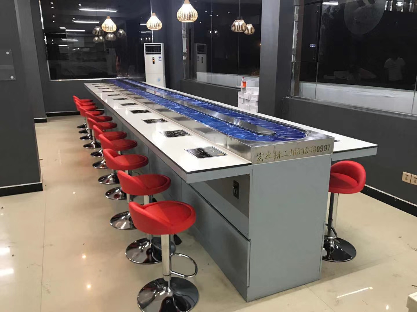 宏本精工旋转火锅设备