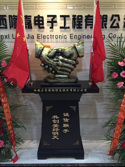 陕西1.8米握手大摆件定制生产