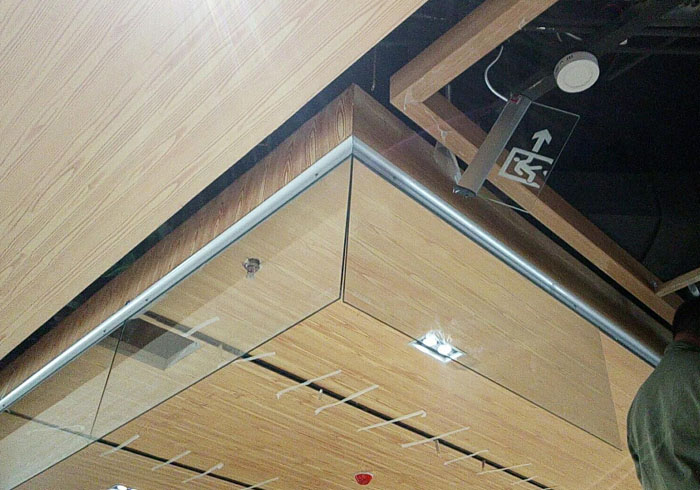 防火防烟挡烟垂壁厂家，电动挡烟垂壁厂家